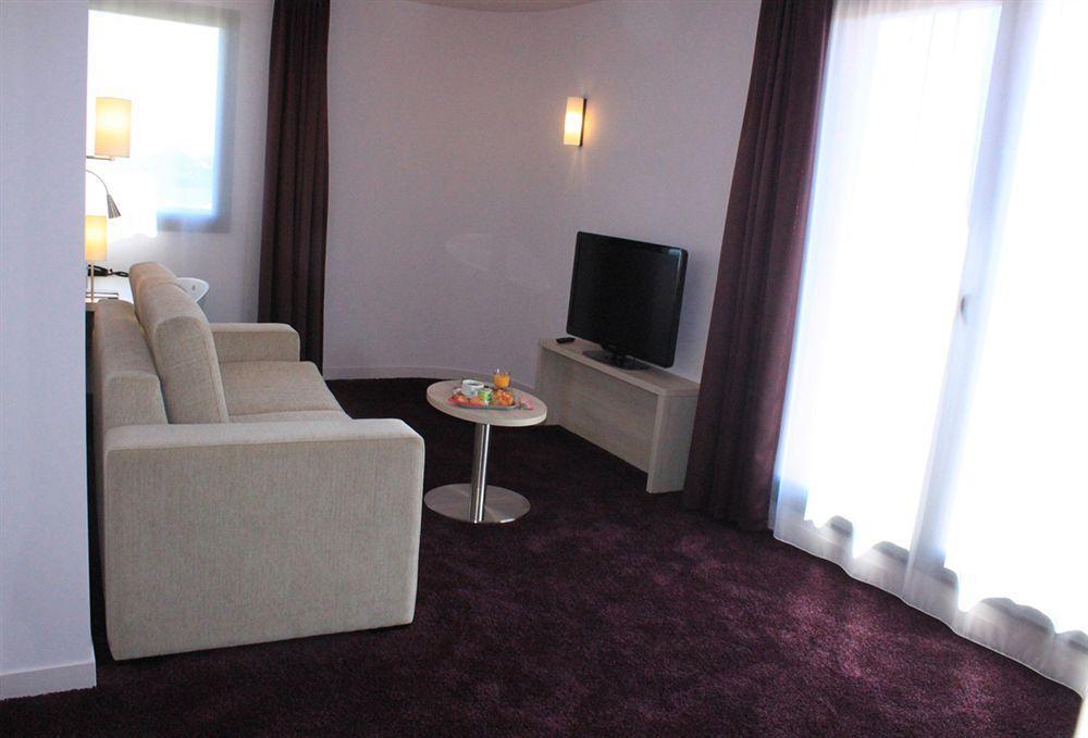 Brit Hotel Vendee Mer Les Achards  Exterior photo